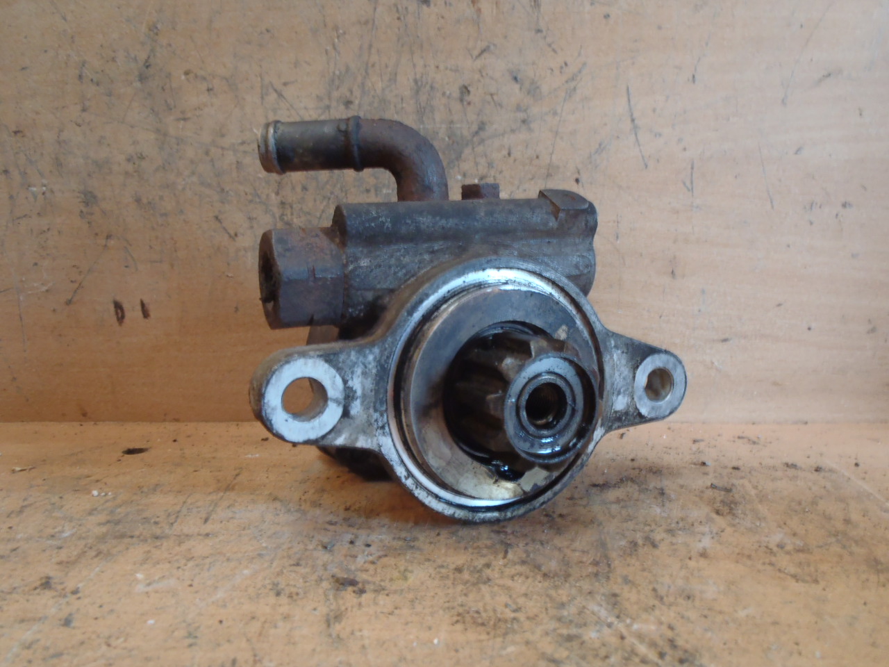 Servopumpa 2.5,3.0 D4D