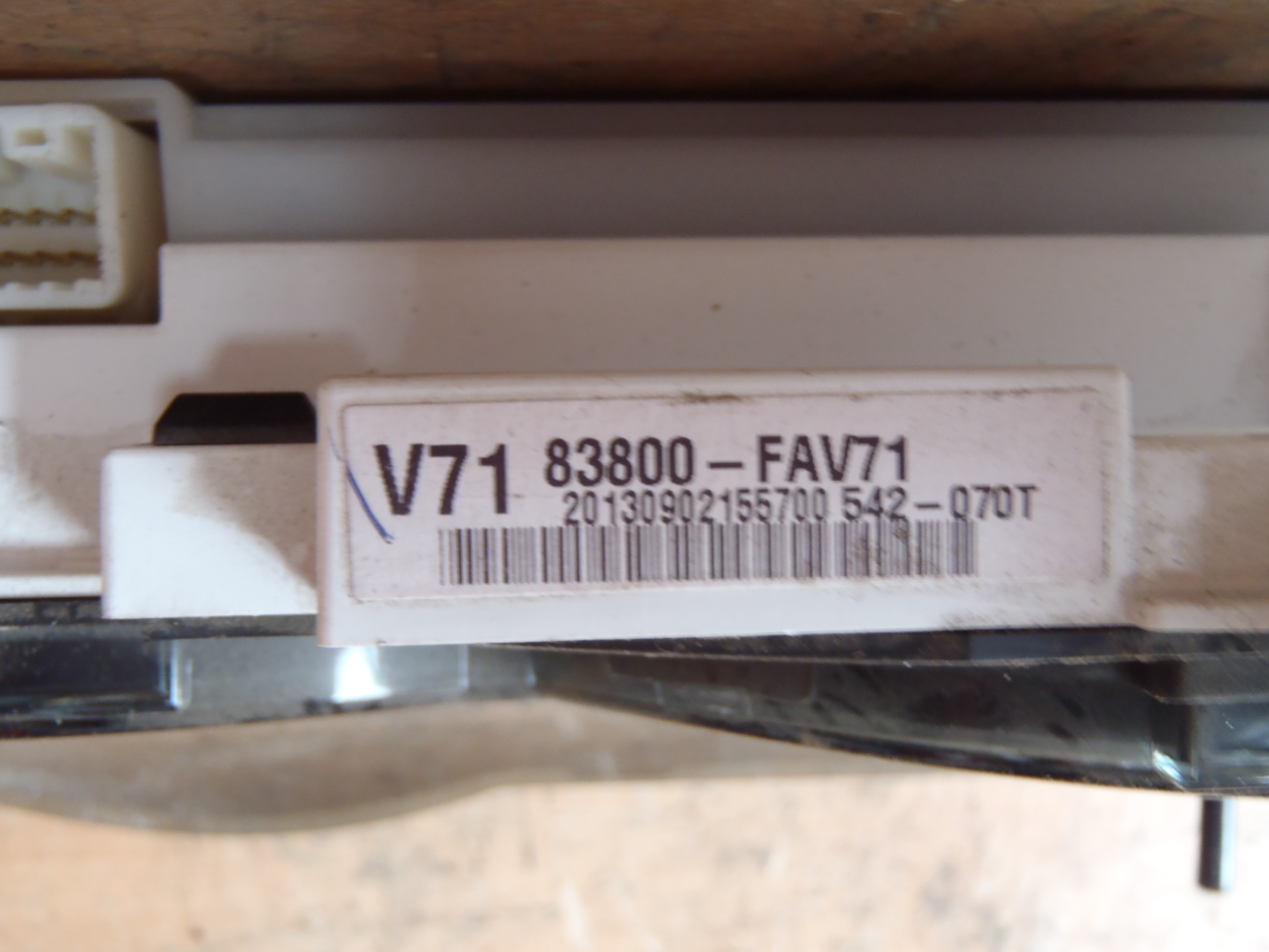 Budíky 83800-FAV71 2.5 D4D