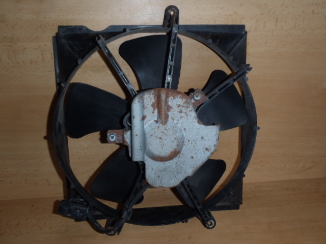 Ventilátor Toyota Avensis 1.6i