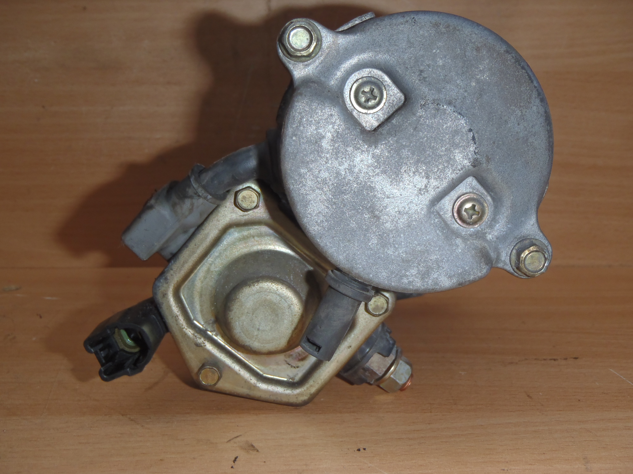 Startér 2.4 VVT-i