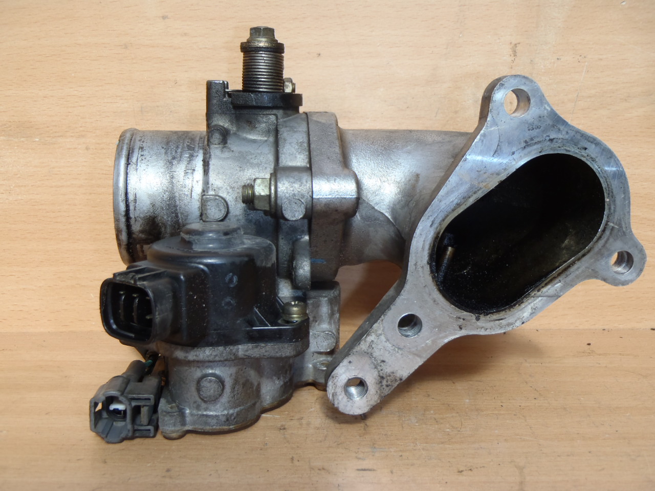 Klapka sání 2.0 D4D