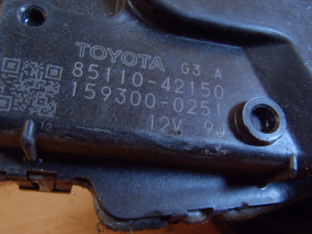 Motorek předních stěračů