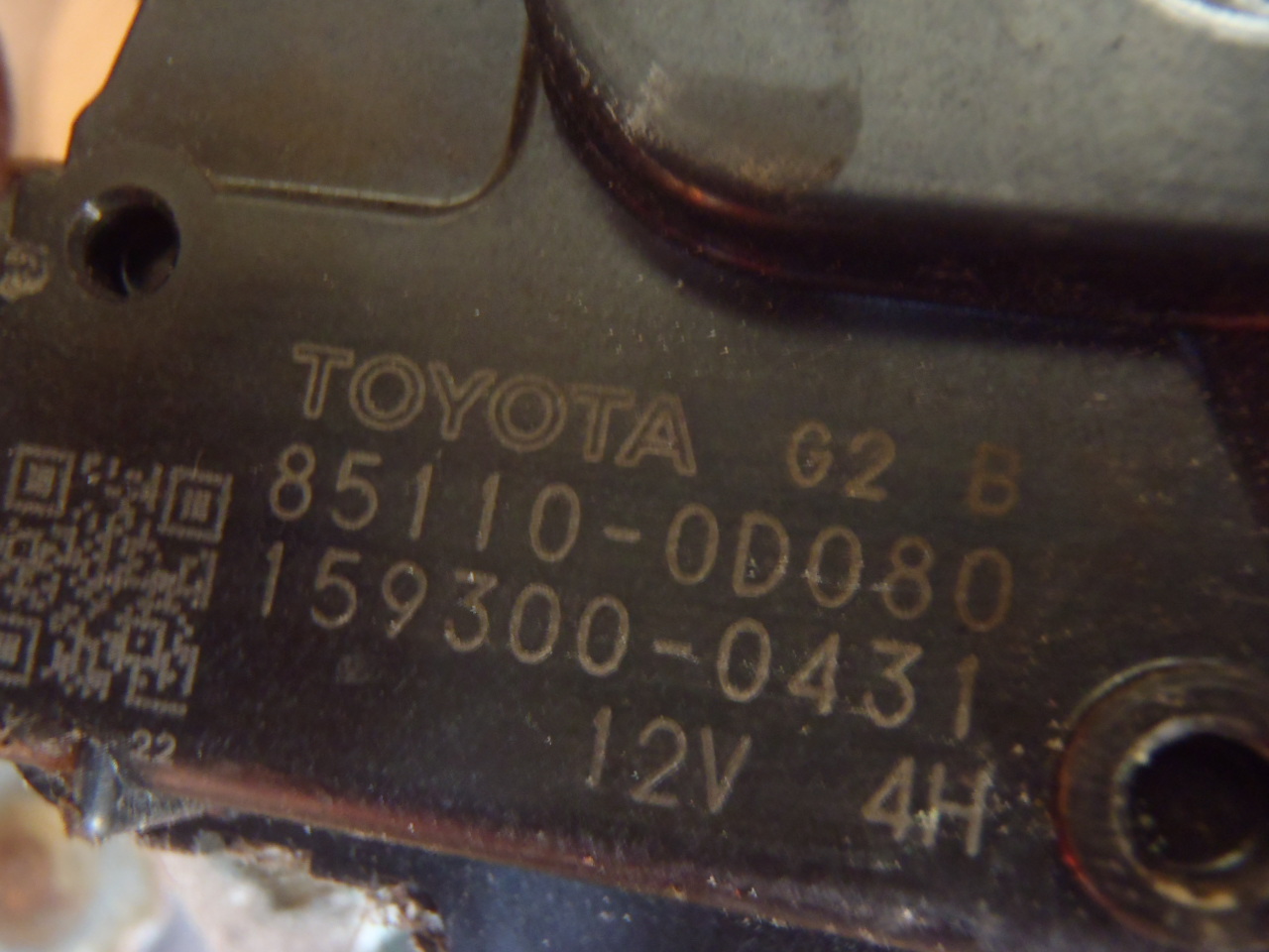 Motorek stěračů + táhla