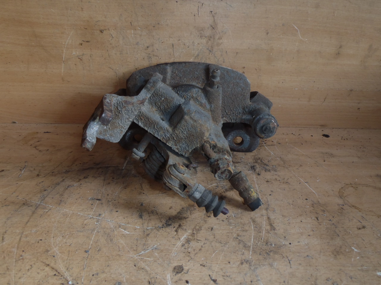 P.Z brzdič 1.8 VVT-i