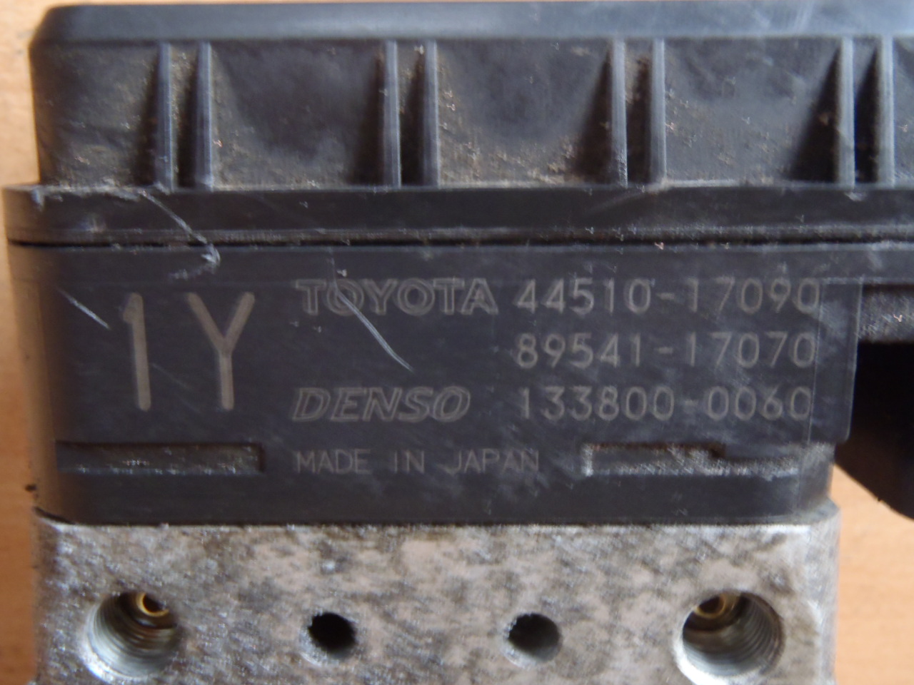 Kostka ABS 1.8 VVT-i 44510-17090