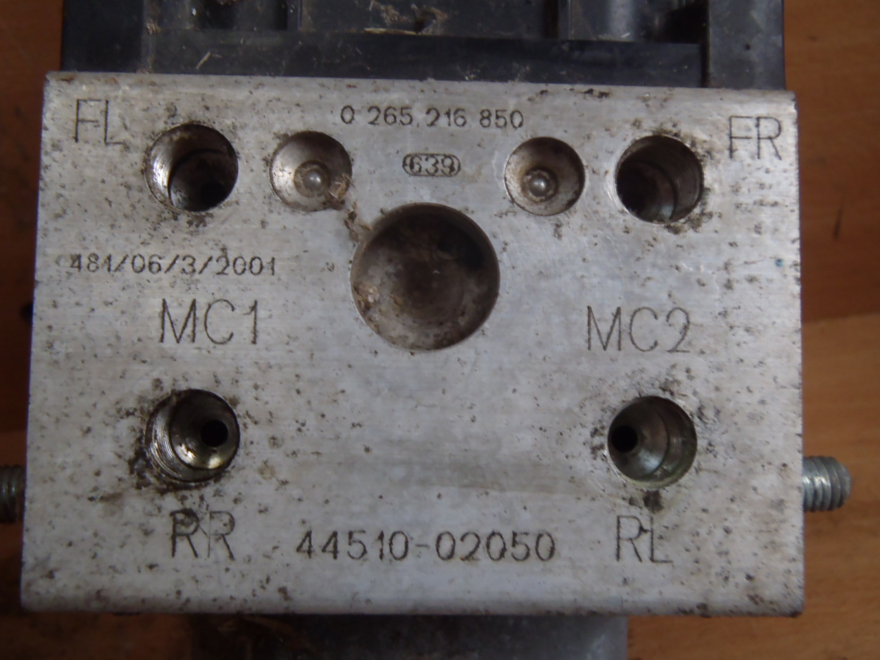 Kostka ABS 1.6 VVT-i