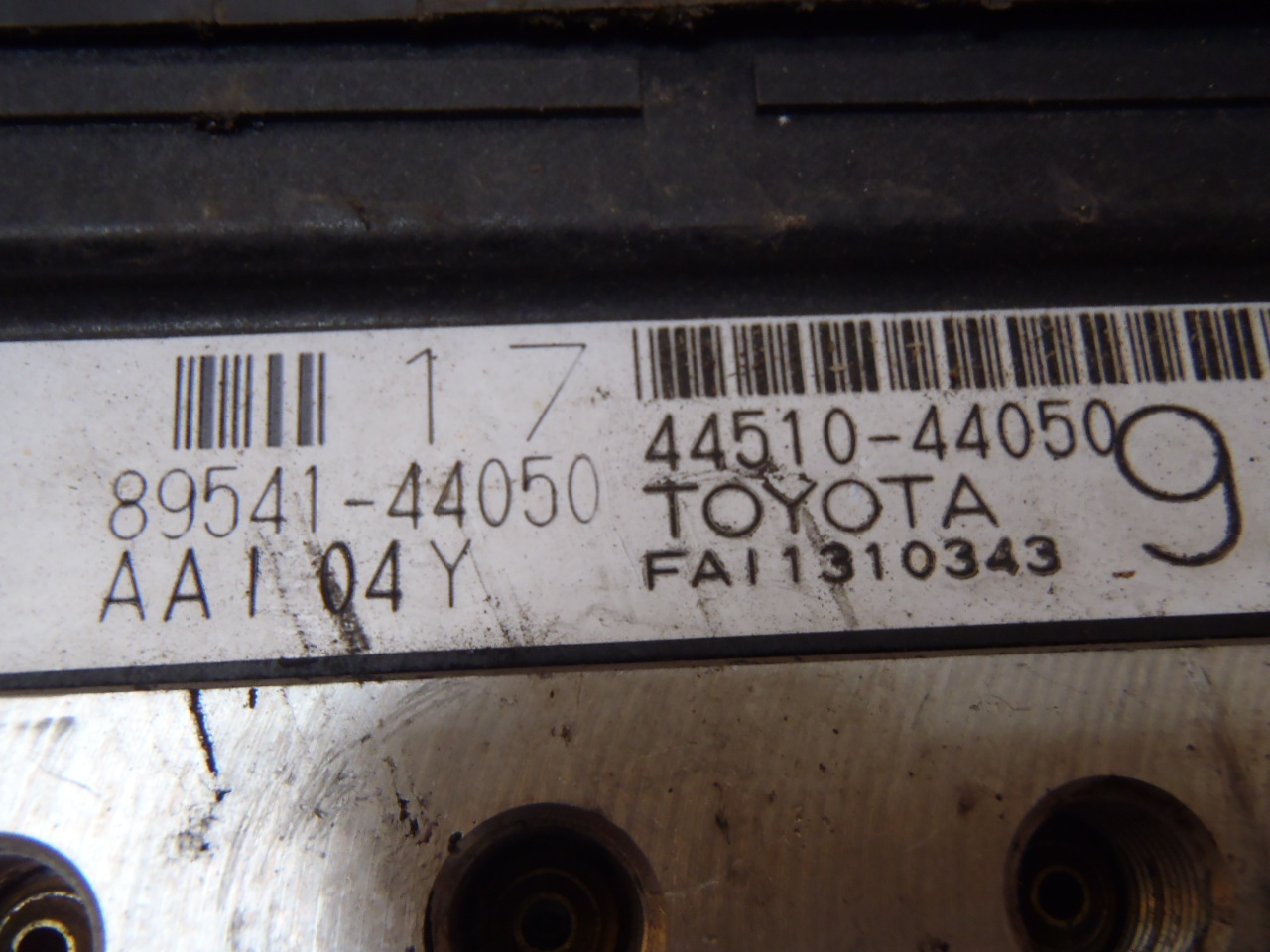 Kostka ABS 89541-44050