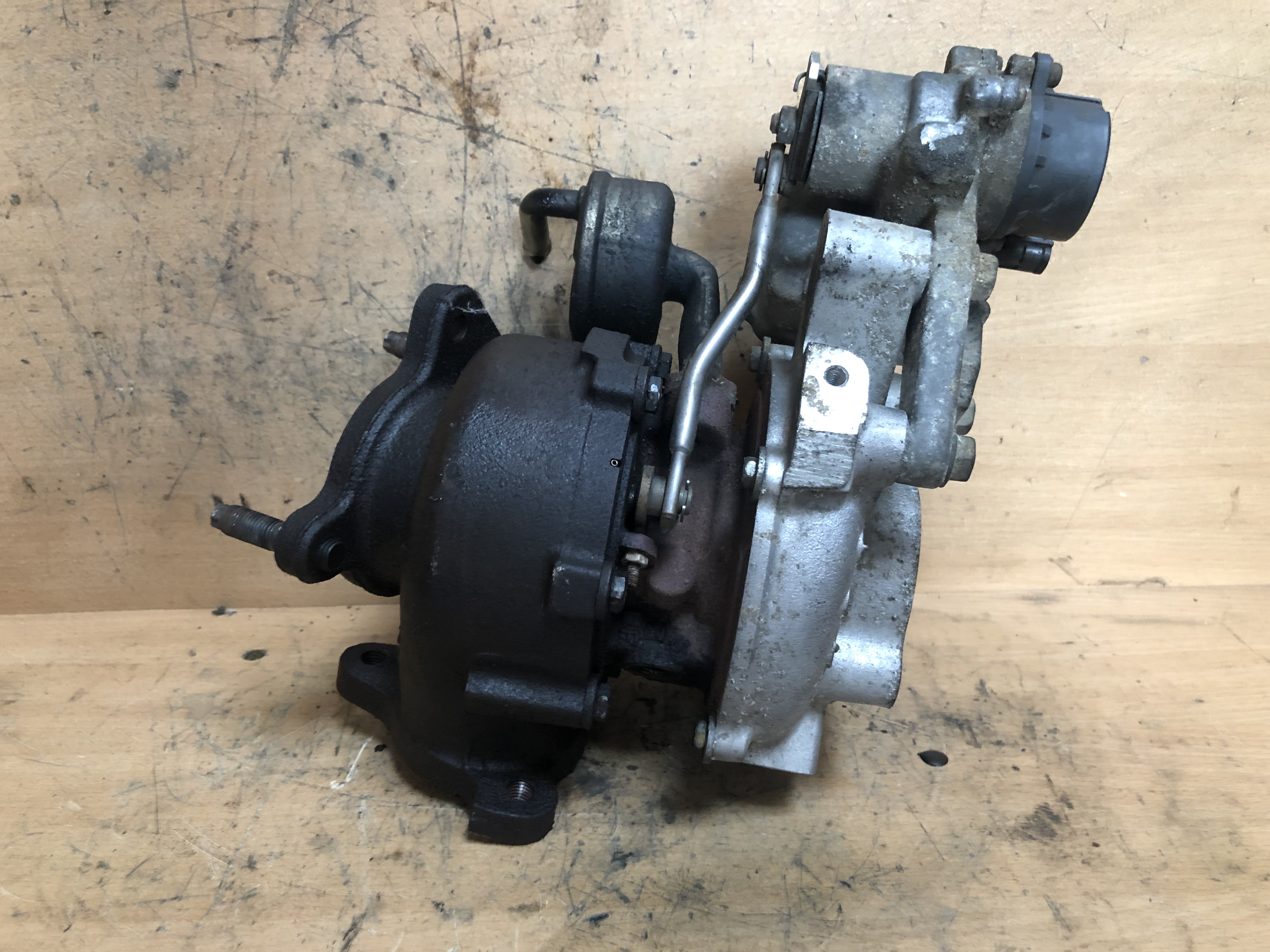 Turbo 4.5 D4D 17208-51020