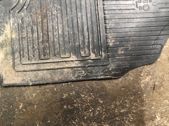 Originální gumové koberce