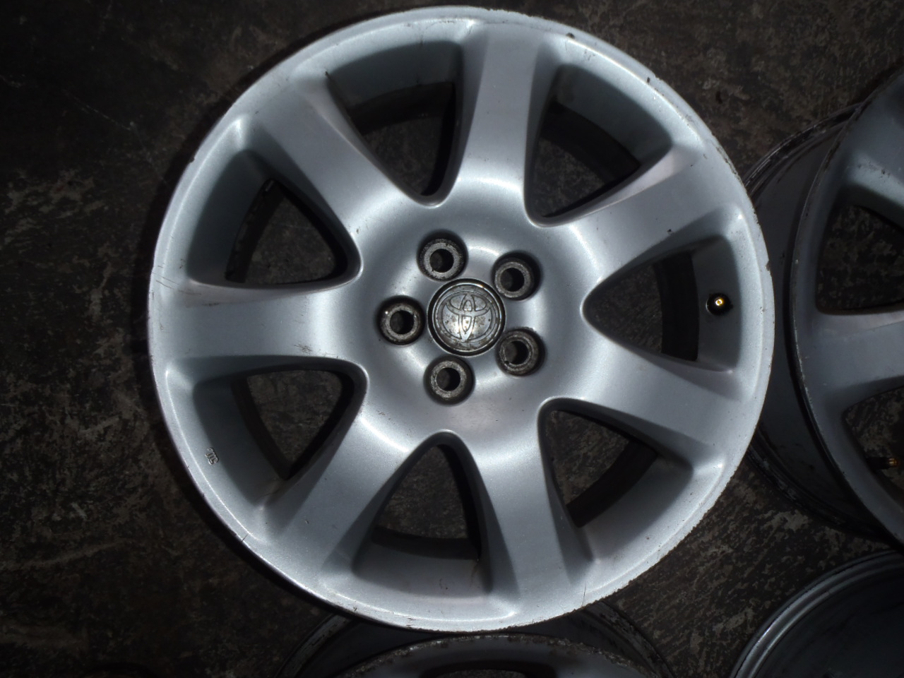 Originální alu kola Toyota 5x100 17x7JJ ET 45