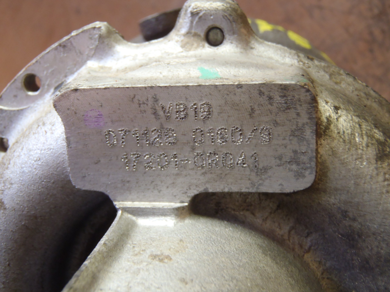 Turbo 2.0 D4D 17201-0R041