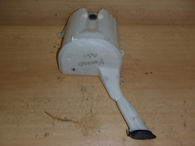 Nádobka ostřikovačů Yaris 