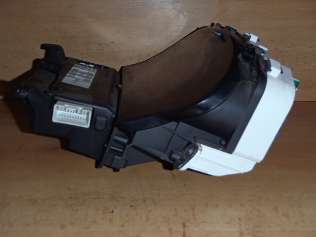 Přístrojová deska Toyota Yaris 