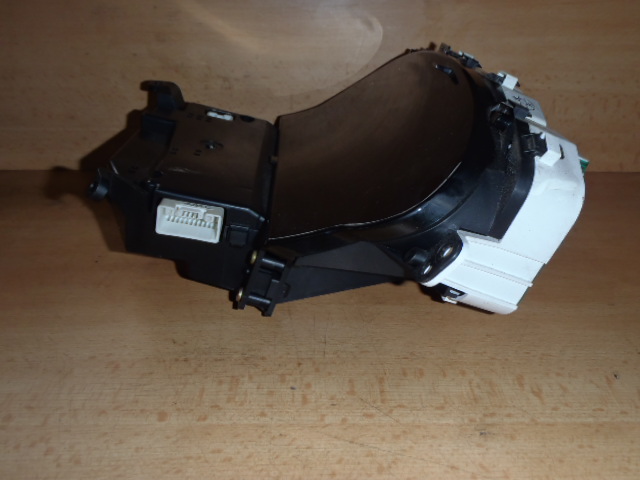 Přístrojová deska Toyota Yaris 