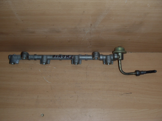 Vstřikovací lišta 2.4 VVT-i
