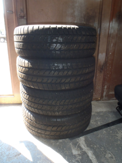 Continental VancoWinter 2 235/65/R16C
