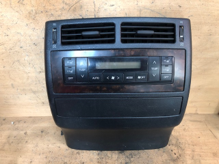 Ovládání klimatizace 55900-60E41